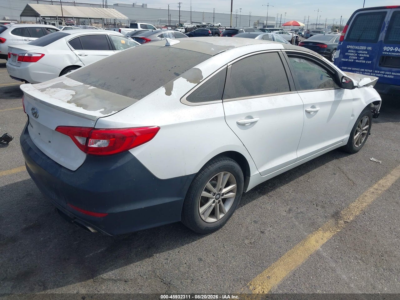 2015 HYUNDAI SONATA SE · 4/10