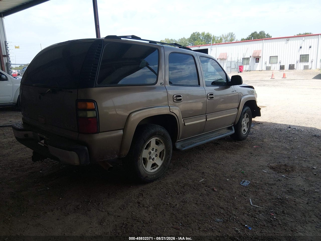 2004 CHEVROLET TAHOE LT · 4/11