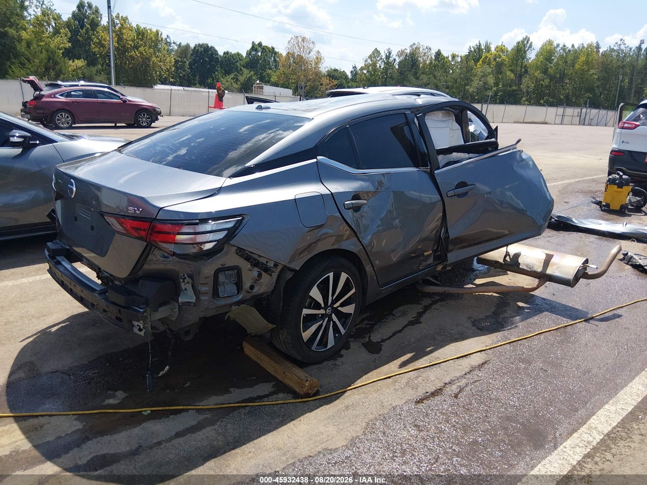 2023 NISSAN SENTRA SV XTRONIC CVT · 4/10