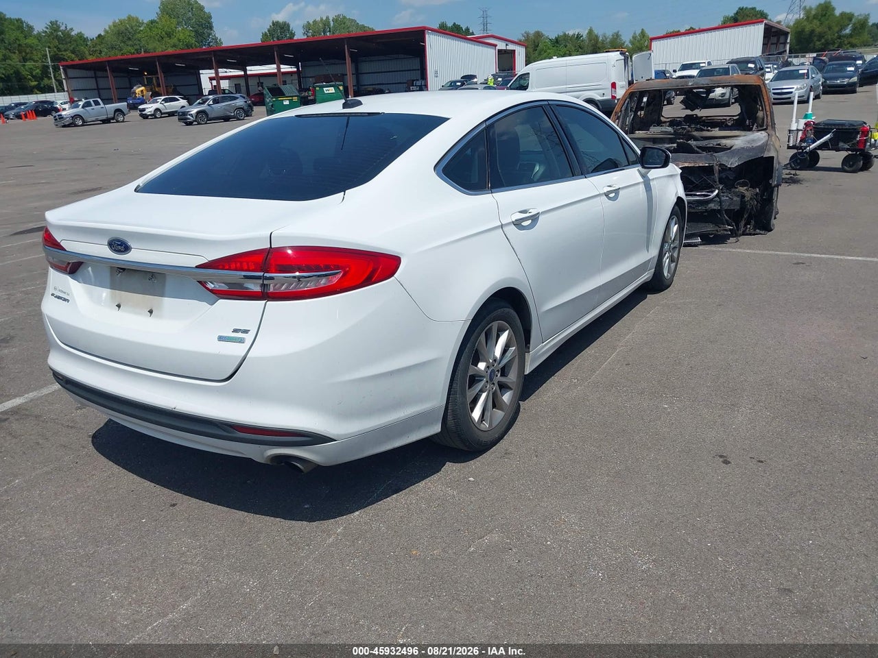 2017 FORD FUSION SE · 4/10