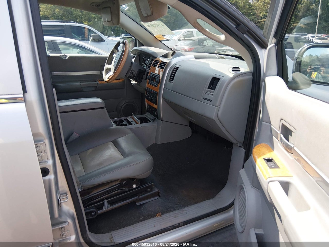 2007 CHRYSLER ASPEN LIMITED · 5/11