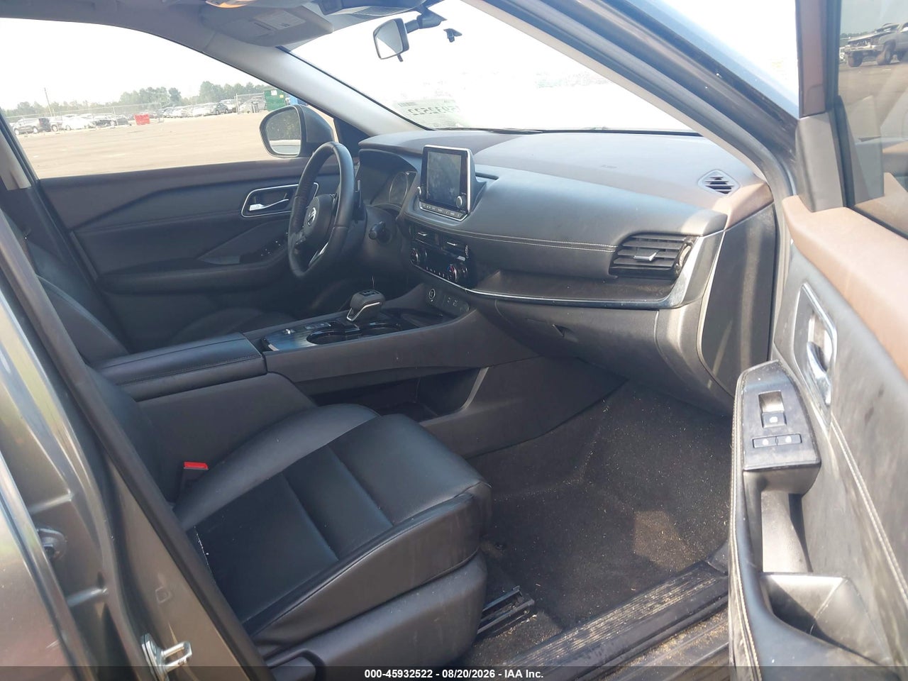 2021 NISSAN ROGUE · 5/11
