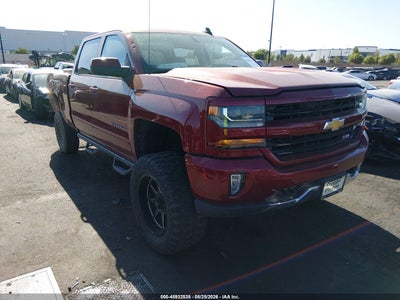 3GCUKREC1JG****** · 2018 CHEVROLET SILVERADO 1500 2LT
