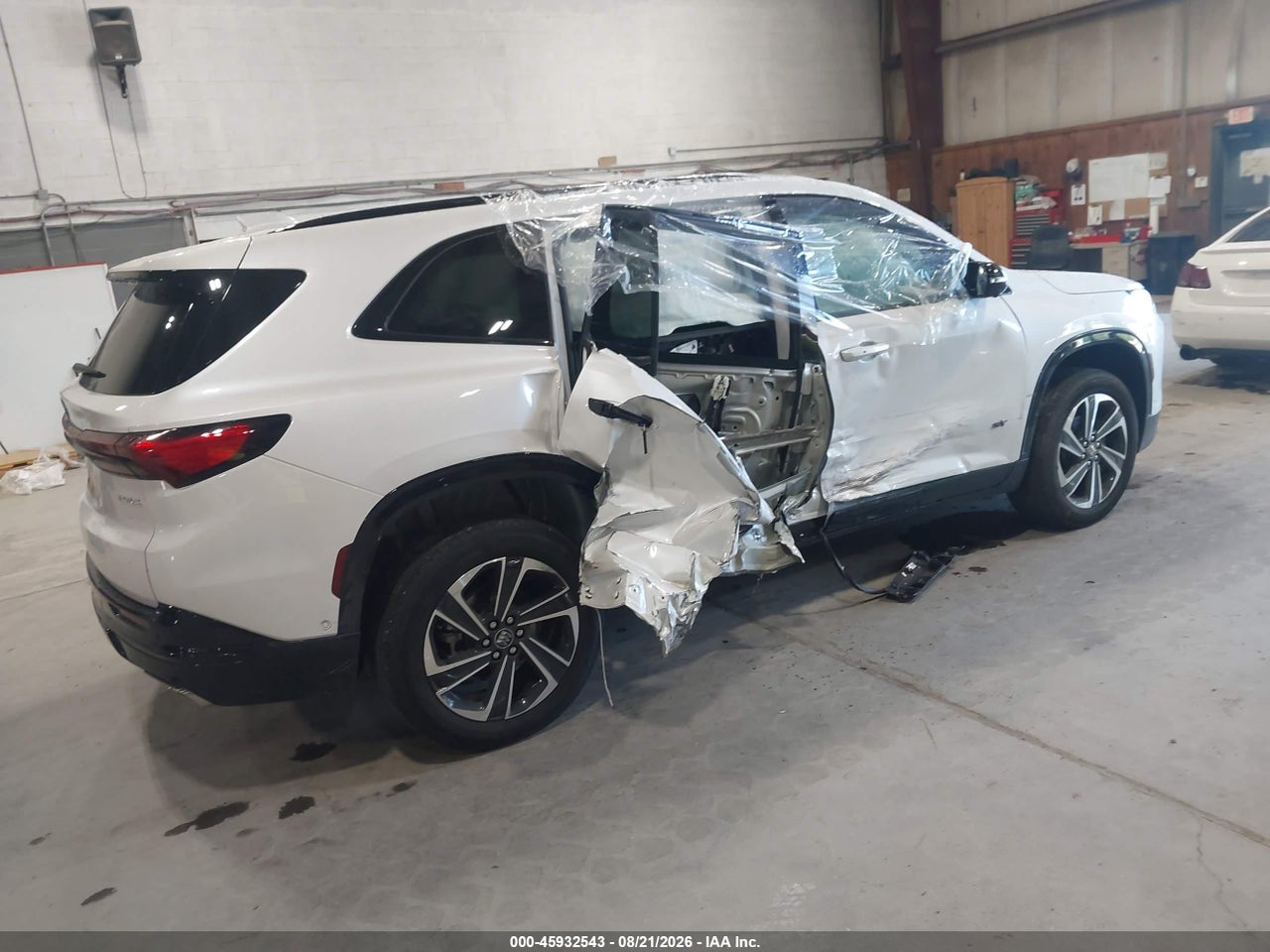 2025 BUICK ENCLAVE SPORT TOURING FWD · 4/11