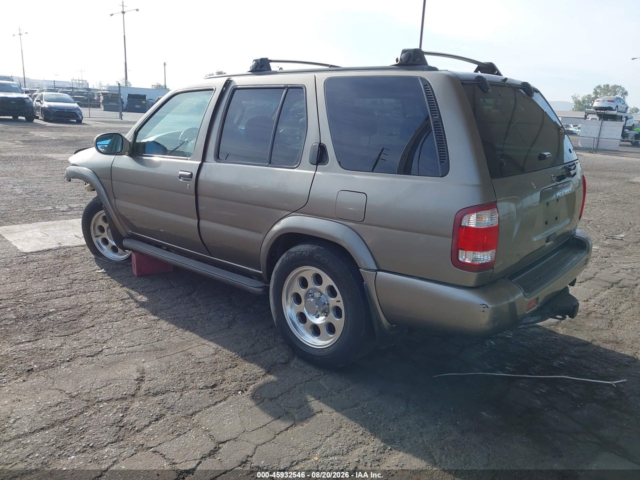 2003 NISSAN PATHFINDER LE · 3/11