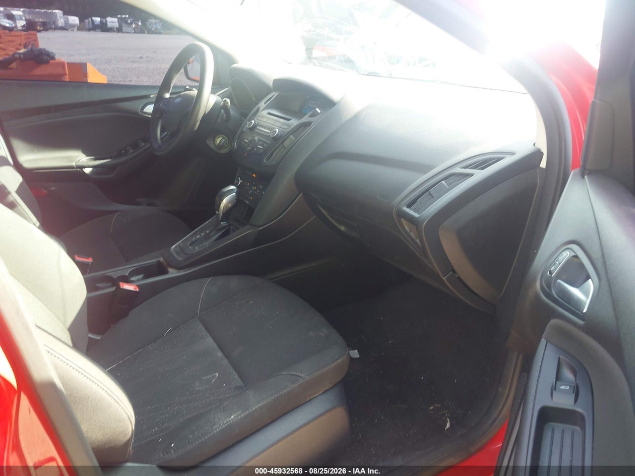 2016 FORD FOCUS SE · 5/11