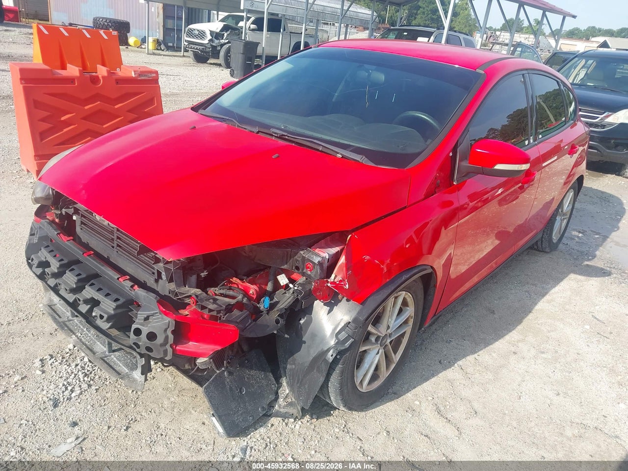 2016 FORD FOCUS SE · 2/11