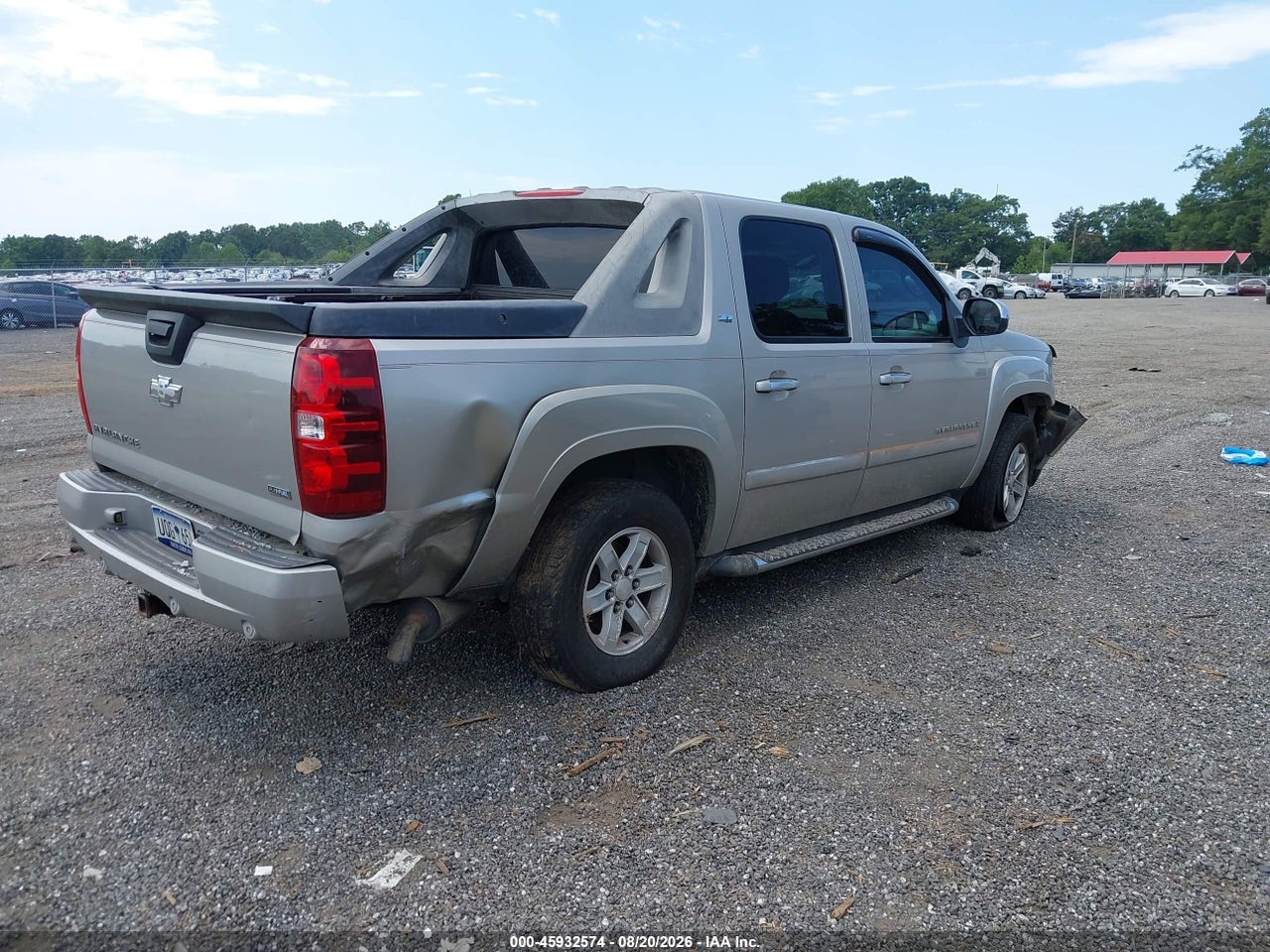 2007 CHEVROLET AVALANCHE 1500 LT · 4/10