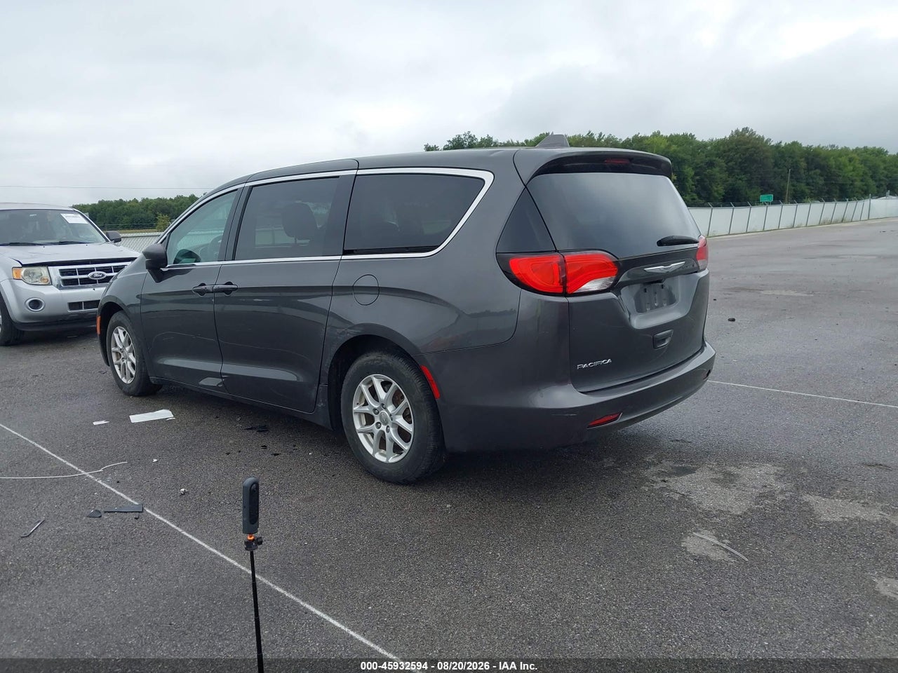 2017 CHRYSLER PACIFICA TOURING · 3/11