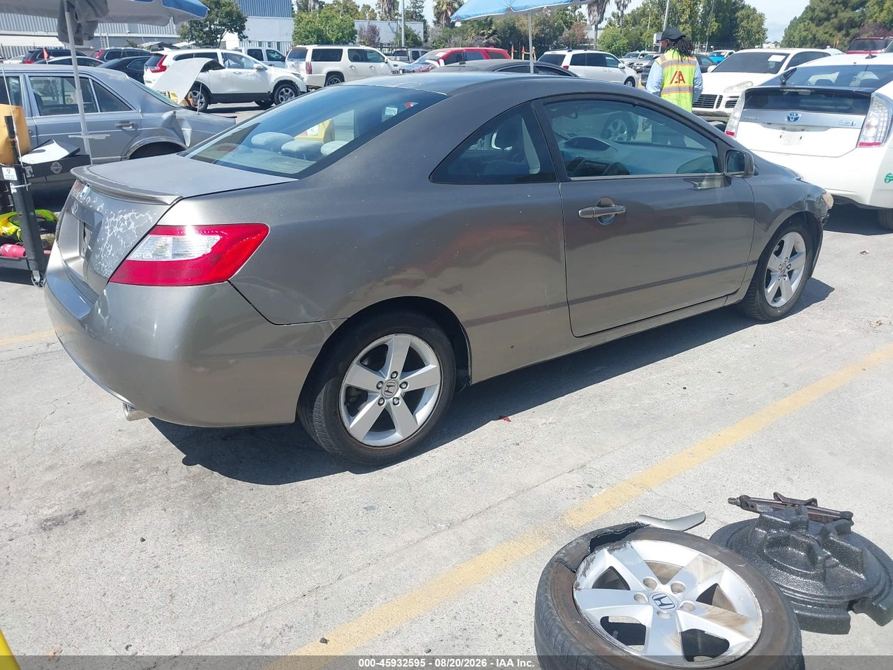 2HGFG12816H****** · 2006 HONDA CIVIC EX · 4/11