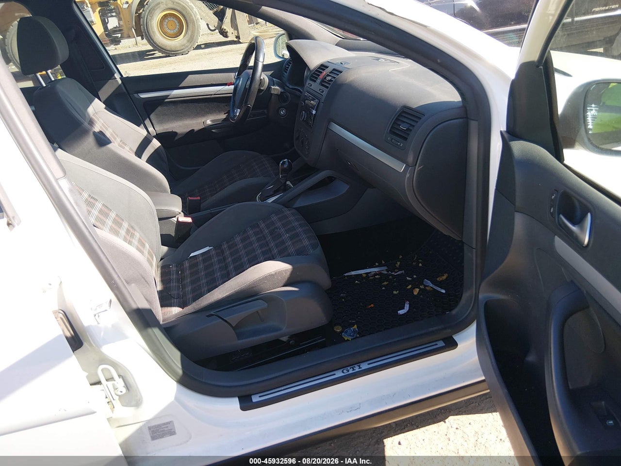 2009 VOLKSWAGEN GTI 4-DOOR · 5/11