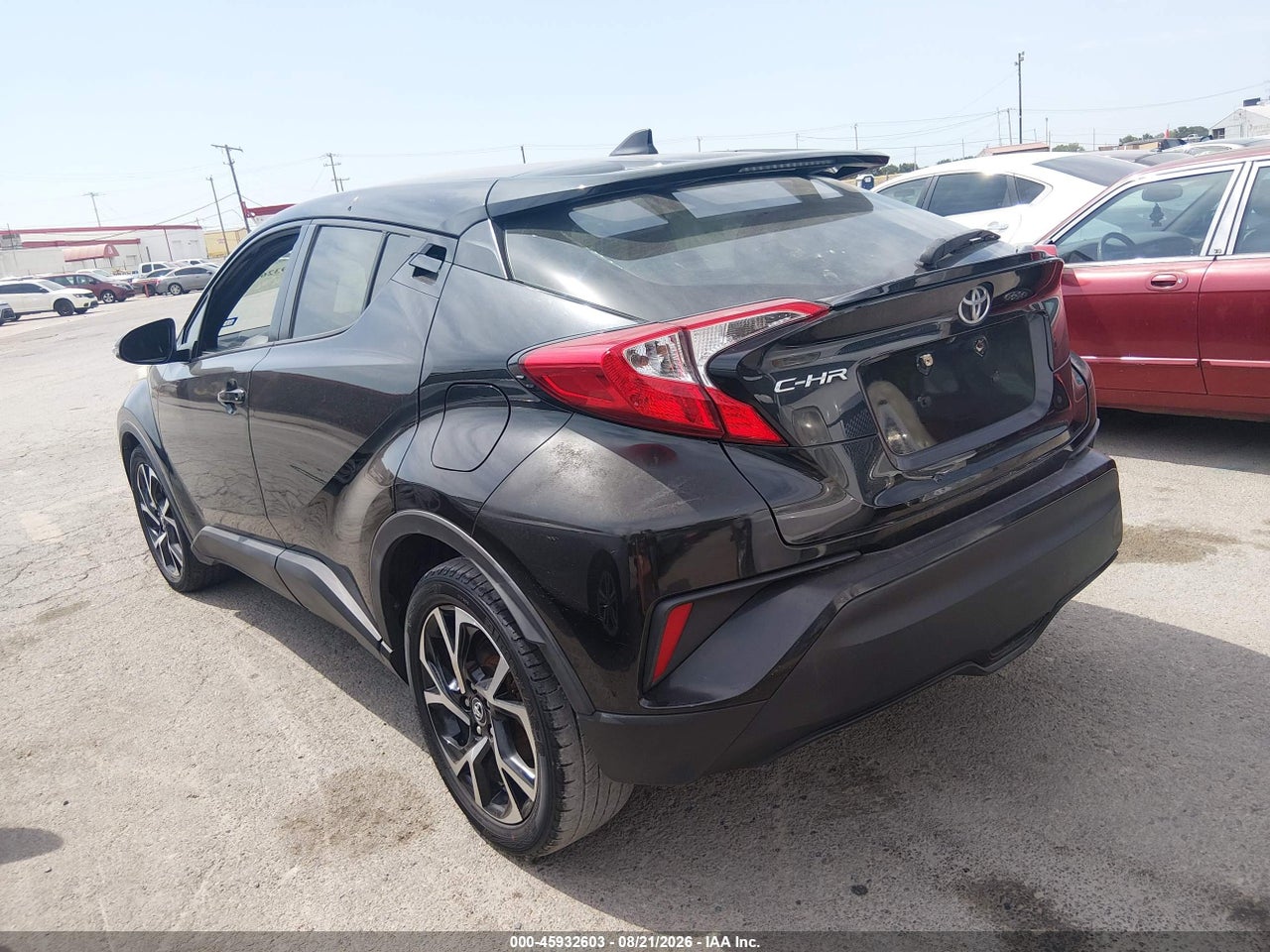 2018 TOYOTA C-HR XLE · 3/11
