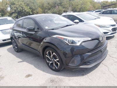 JTNKHMBX9J1****** · 2018 TOYOTA C-HR XLE