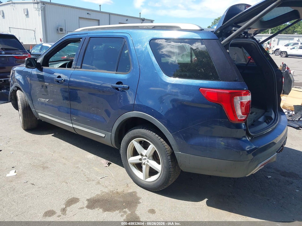 2016 FORD EXPLORER XLT · 3/11
