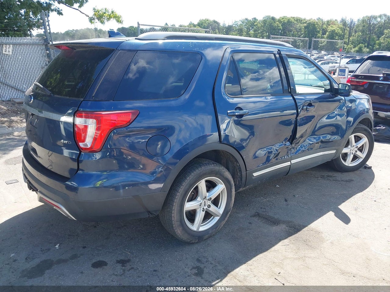 2016 FORD EXPLORER XLT · 4/11