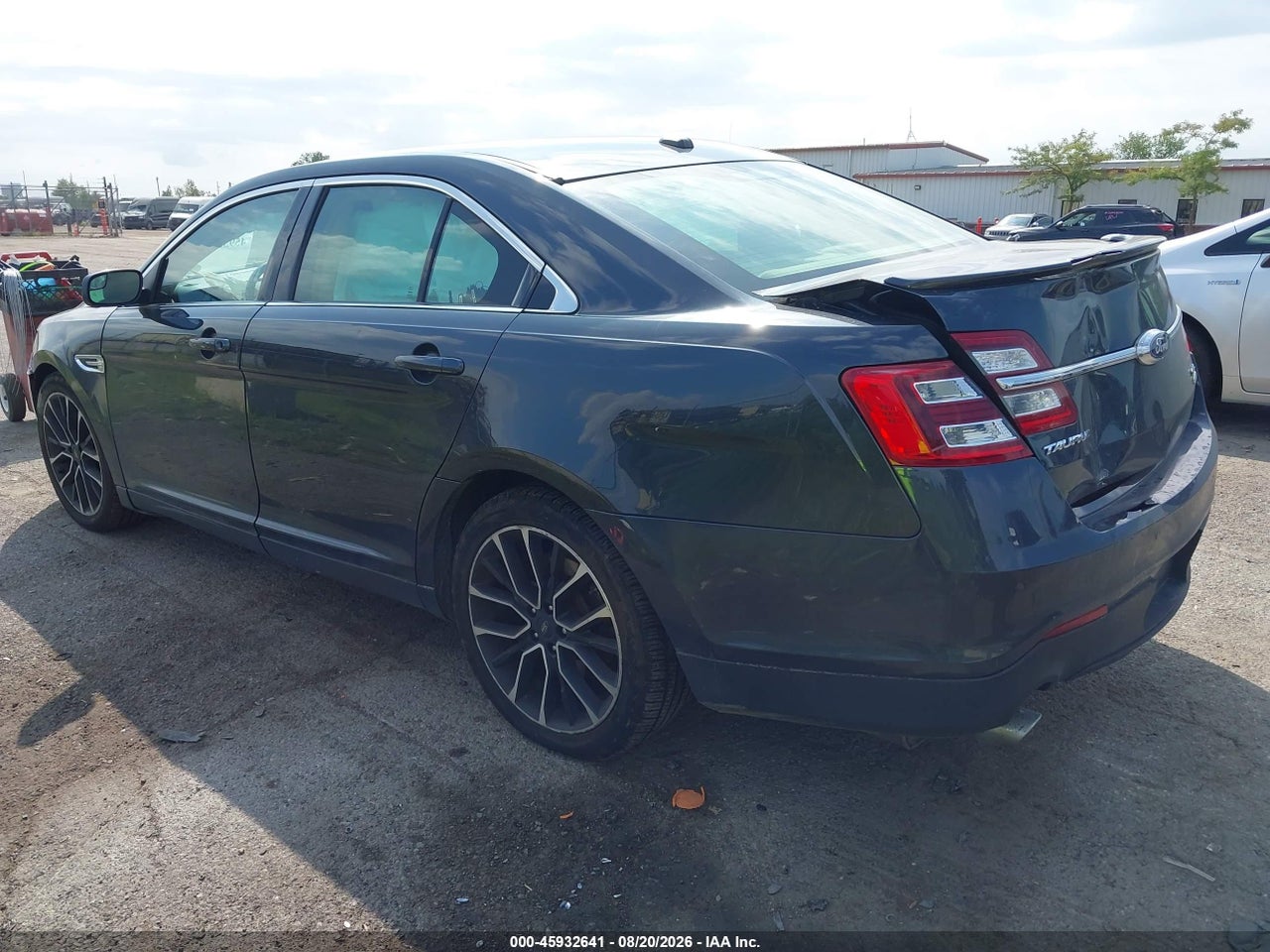 2017 FORD TAURUS SEL · 3/11