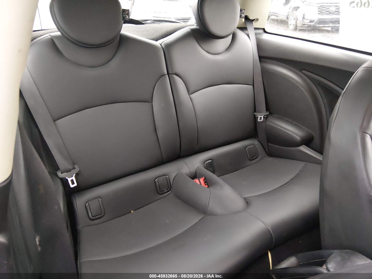 WMWSU3C51CT****** · 2012 MINI COOPER   · 8/11