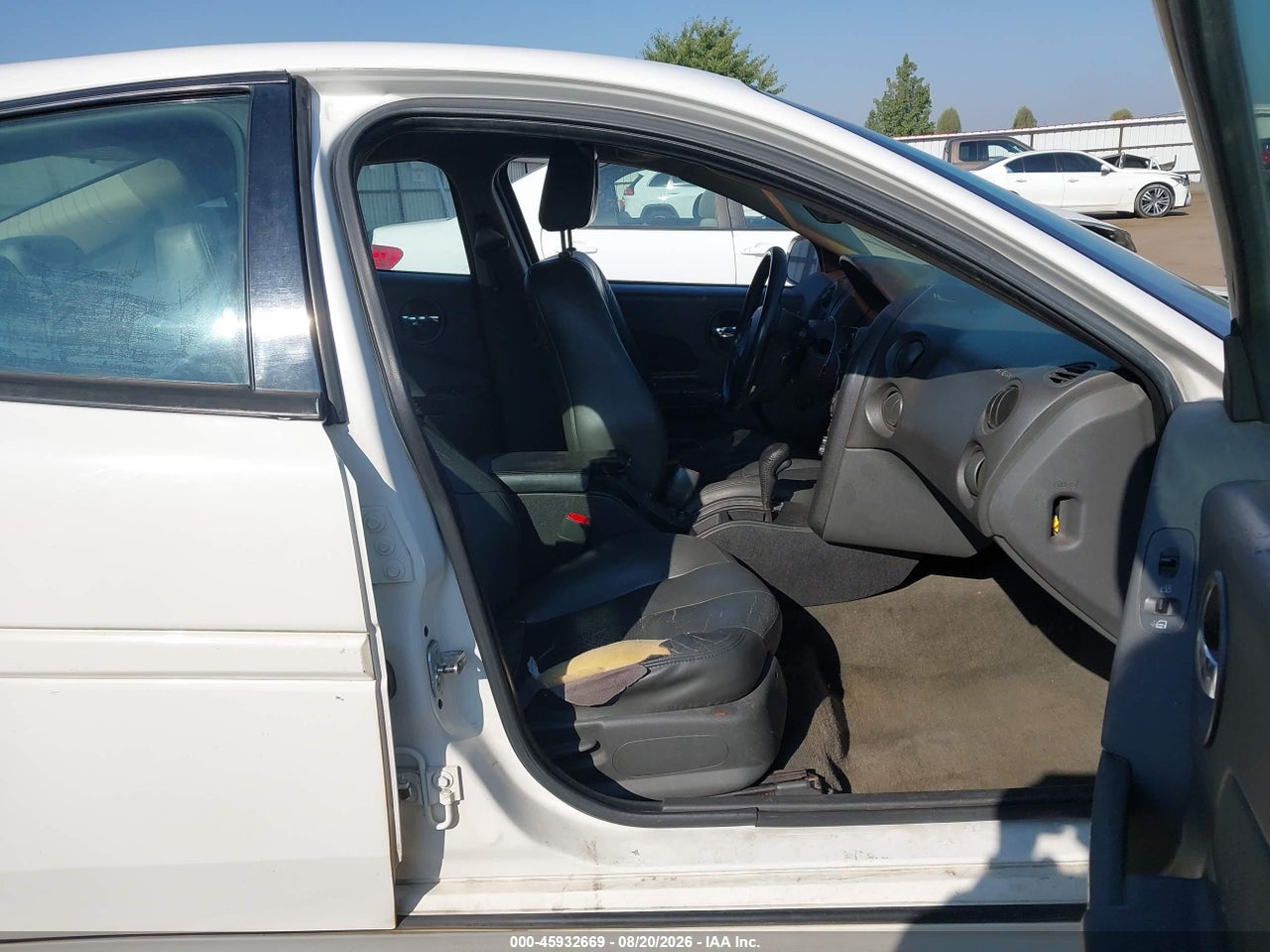 2004 PONTIAC GRAND PRIX GT2 · 5/11