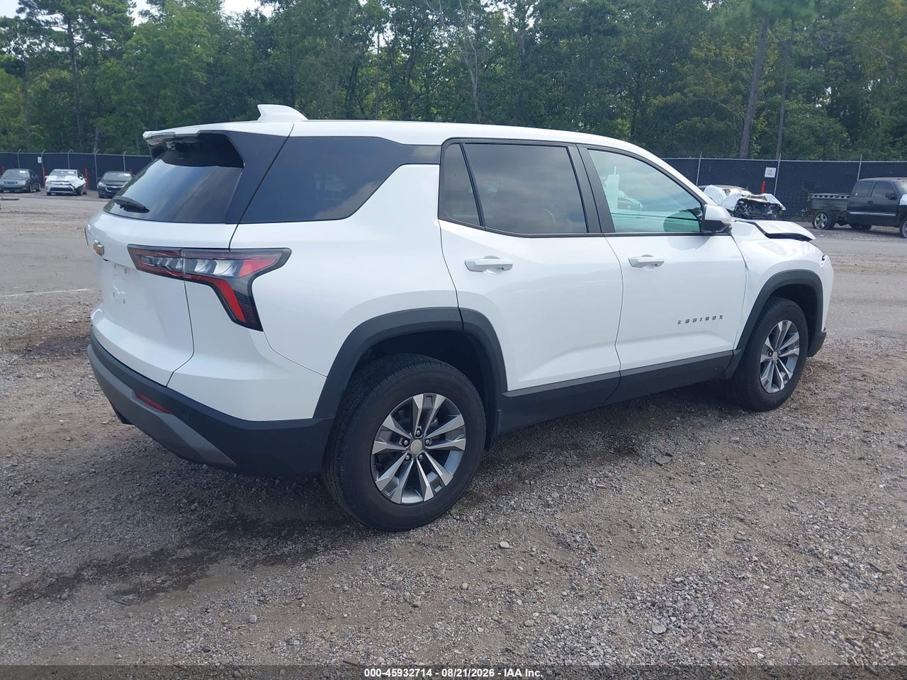 2025 CHEVROLET EQUINOX FWD LT · 4/11