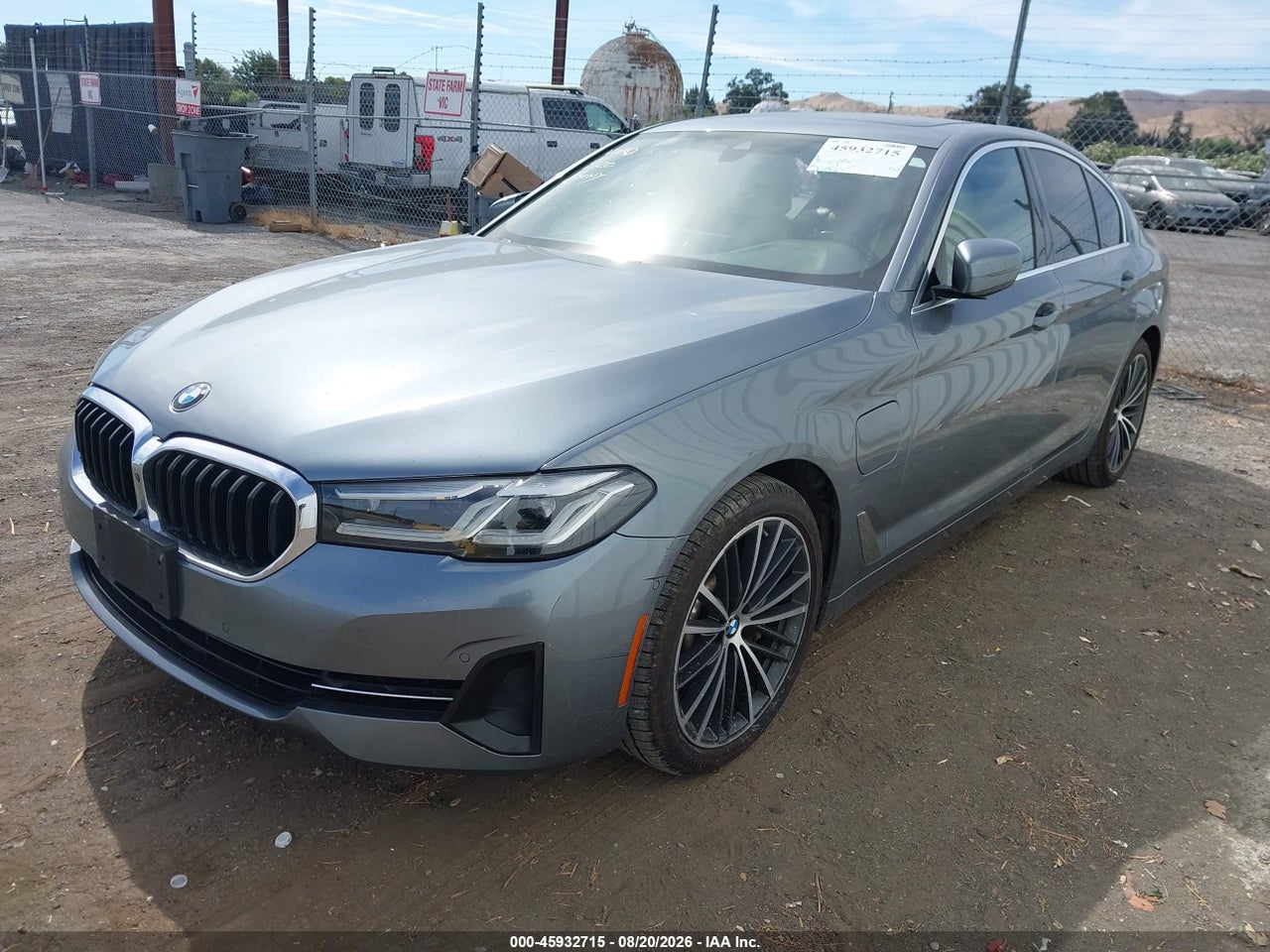 2021 BMW 530E · 2/11