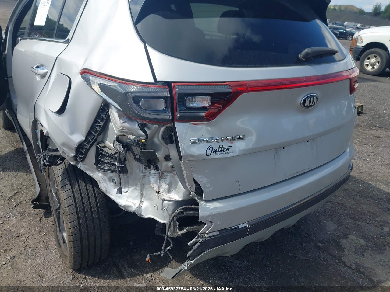 2020 KIA SPORTAGE S · 6/11