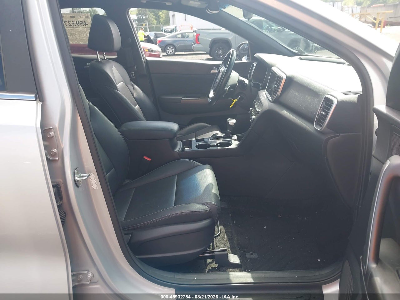 2020 KIA SPORTAGE S · 5/11