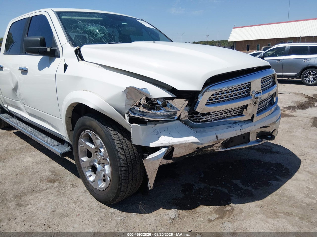 2016 RAM 1500 LARAMIE · 6/11