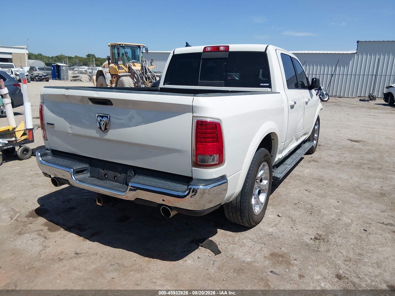 2016 RAM 1500 LARAMIE · 4/11