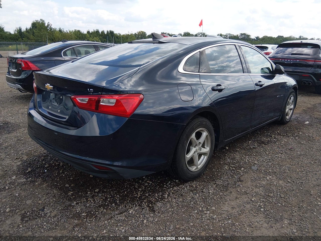 2016 CHEVROLET MALIBU LS · 4/11