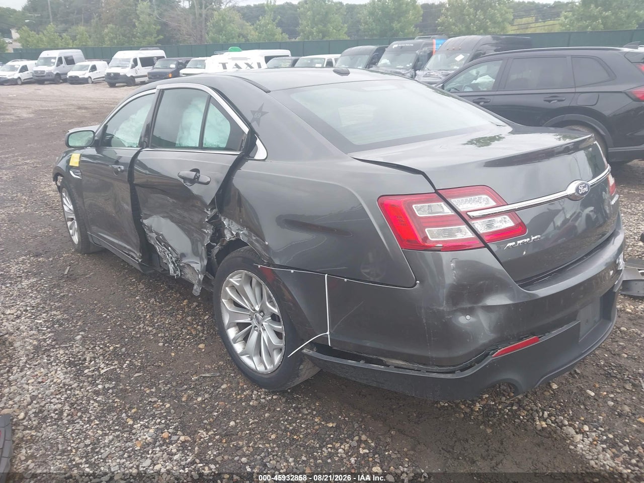 2019 FORD TAURUS LIMITED · 3/11