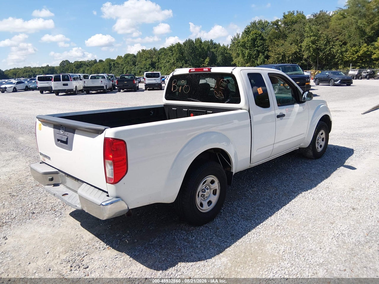2015 NISSAN FRONTIER S · 4/10
