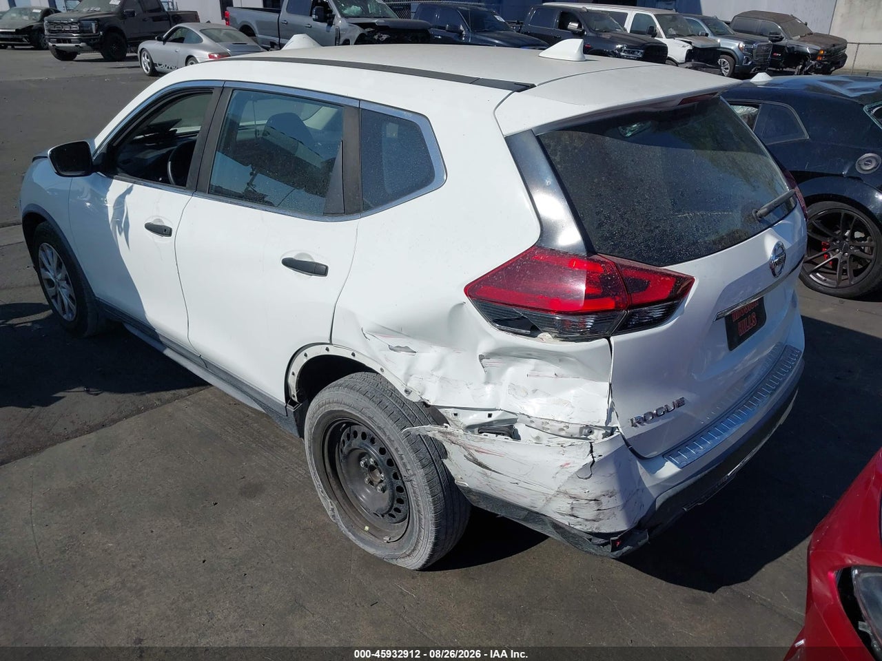 2018 NISSAN ROGUE S · 3/11