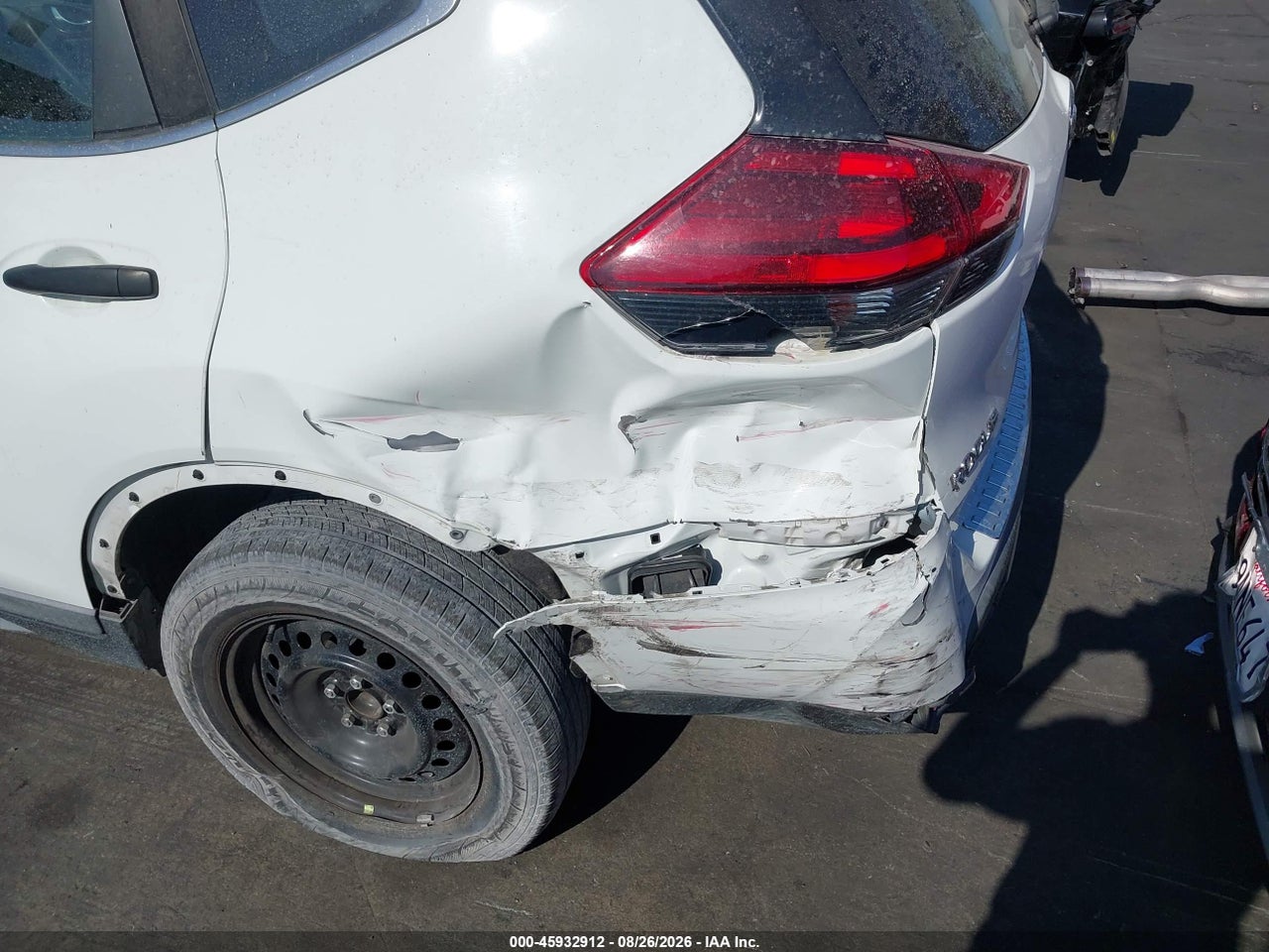 2018 NISSAN ROGUE S · 6/11
