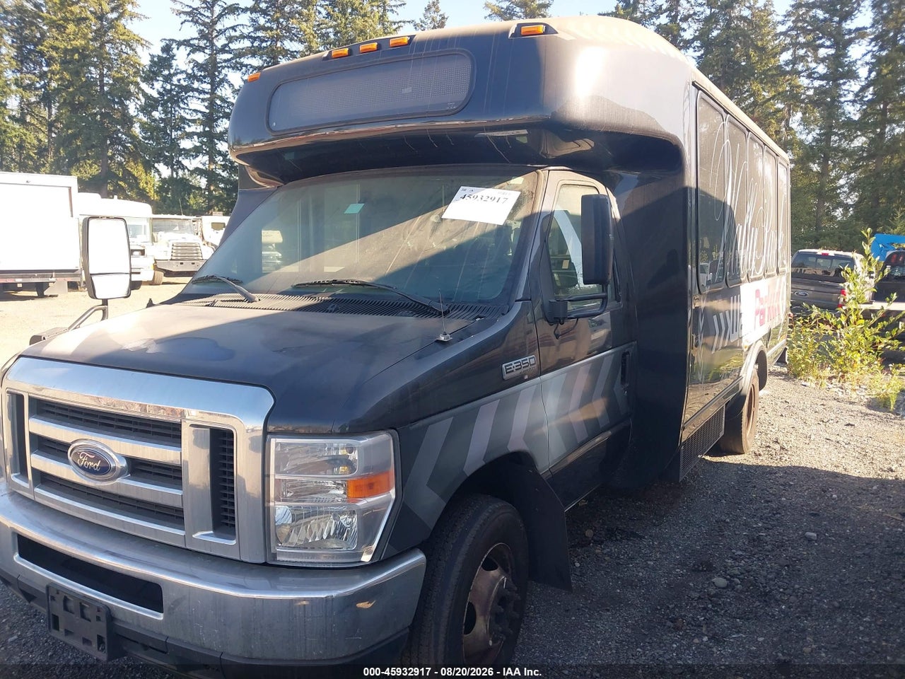 2013 FORD E-350 CUTAWAY   · 2/4