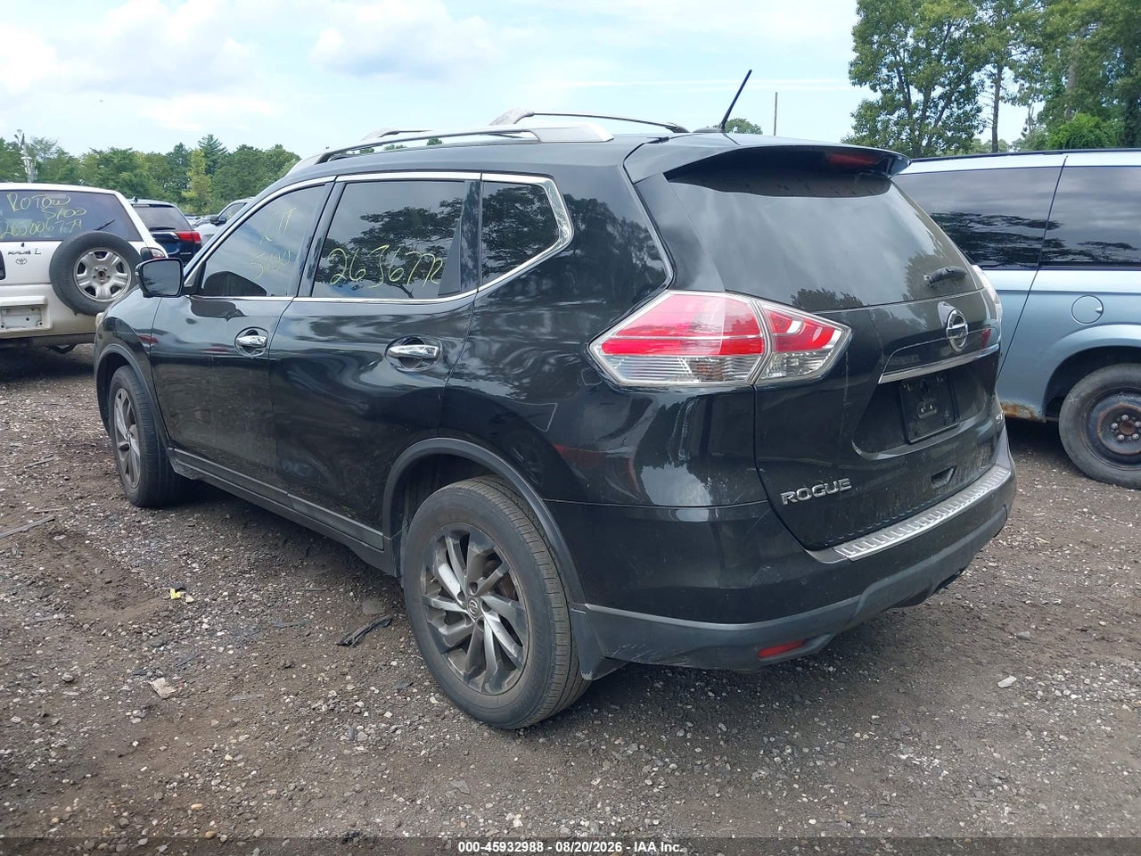 2015 NISSAN ROGUE SL · 3/10