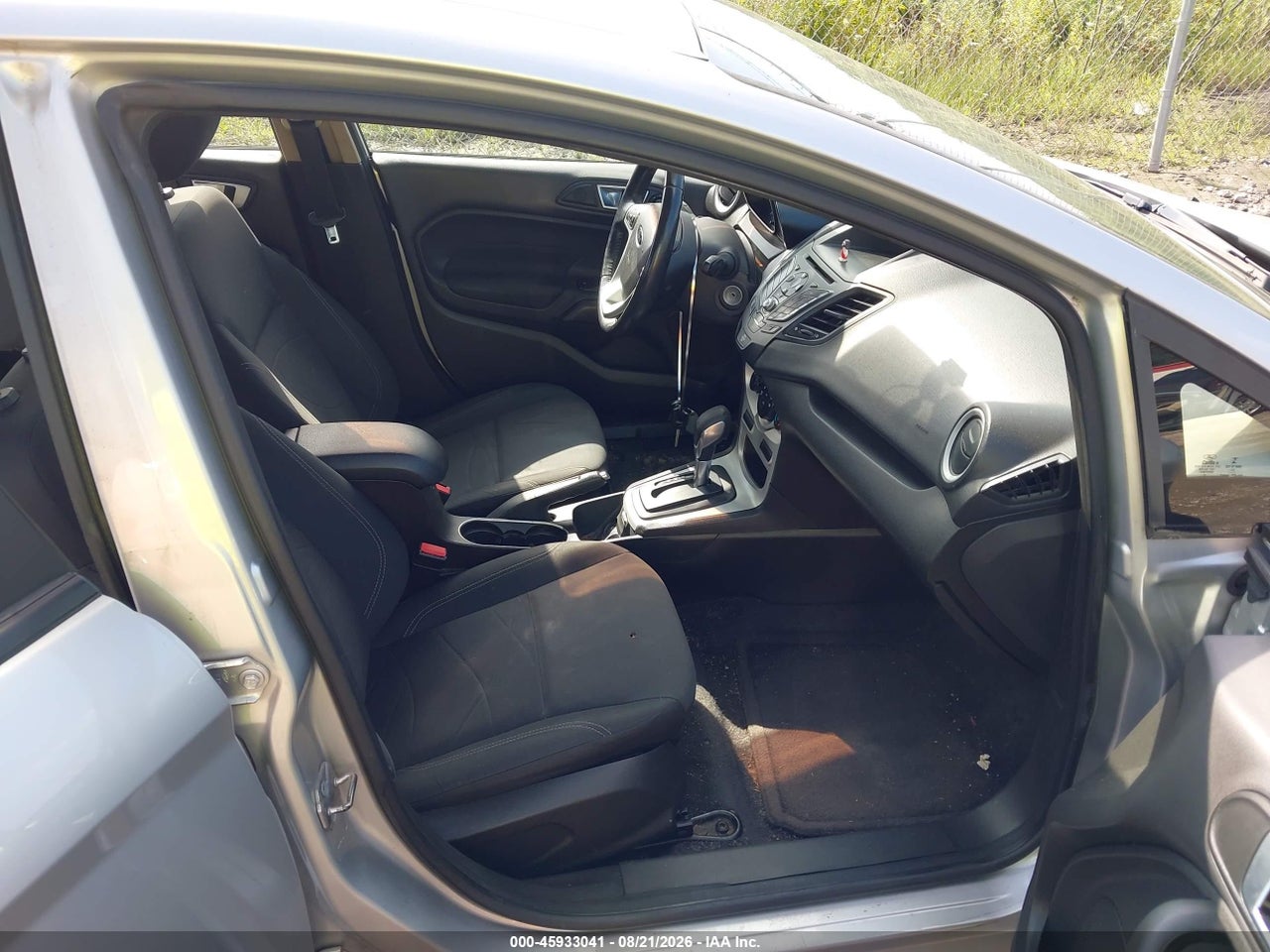 2015 FORD FIESTA SE · 5/5