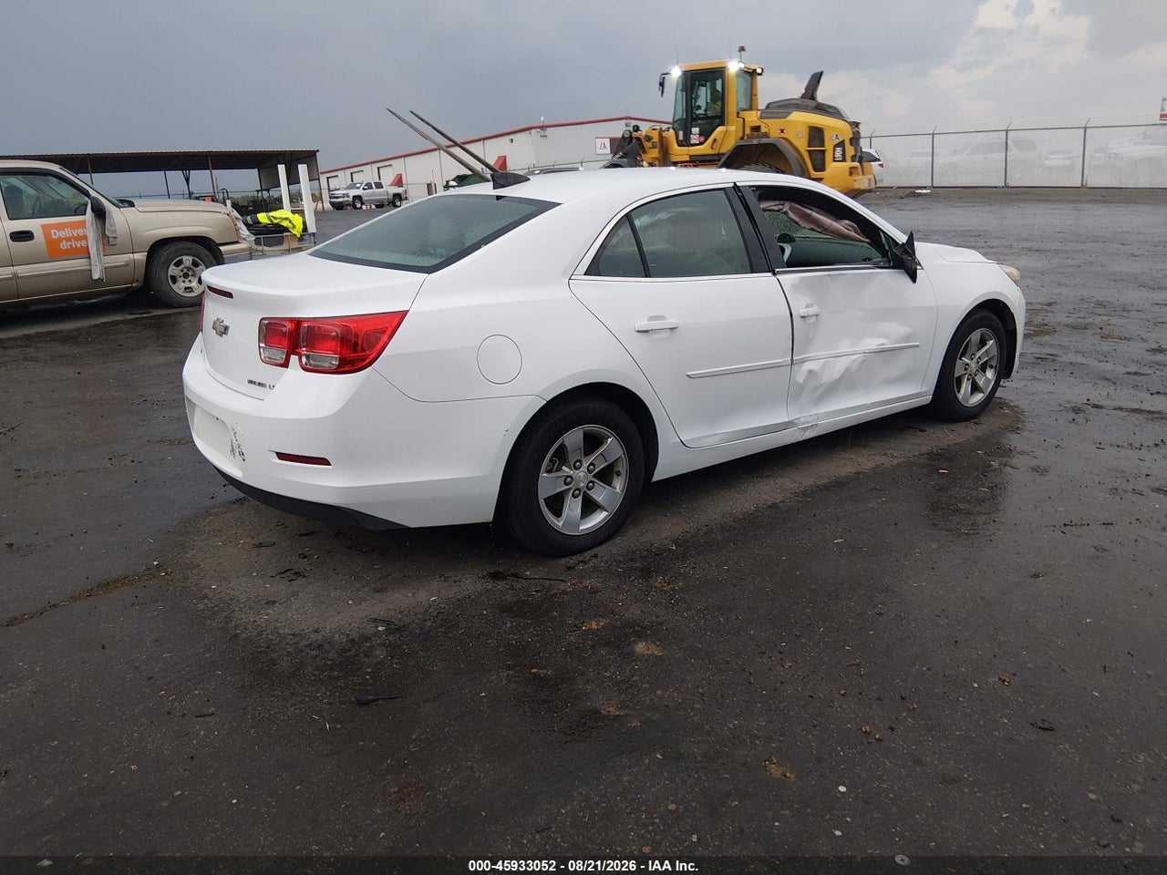 2015 CHEVROLET MALIBU LS · 4/10