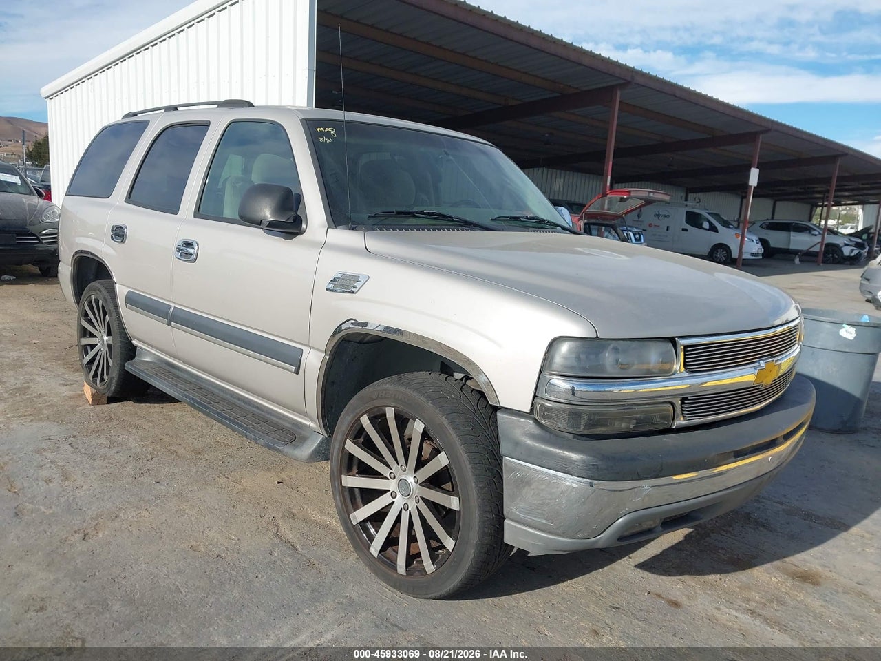 1GNEC13V24J****** · 2004 CHEVROLET TAHOE LS