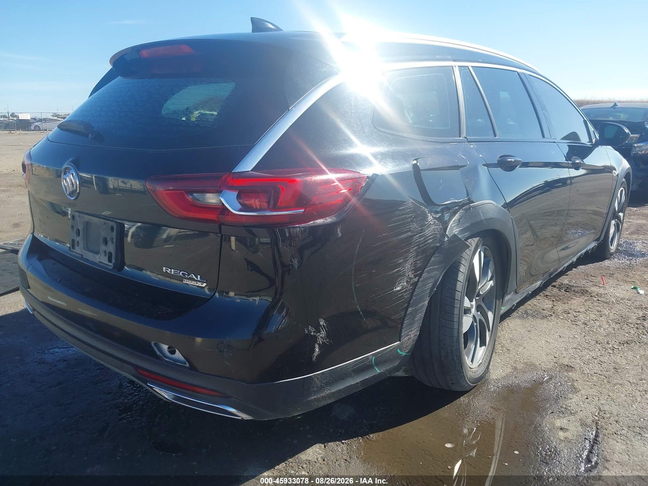 2018 BUICK REGAL TOURX ESSENCE · 6/11