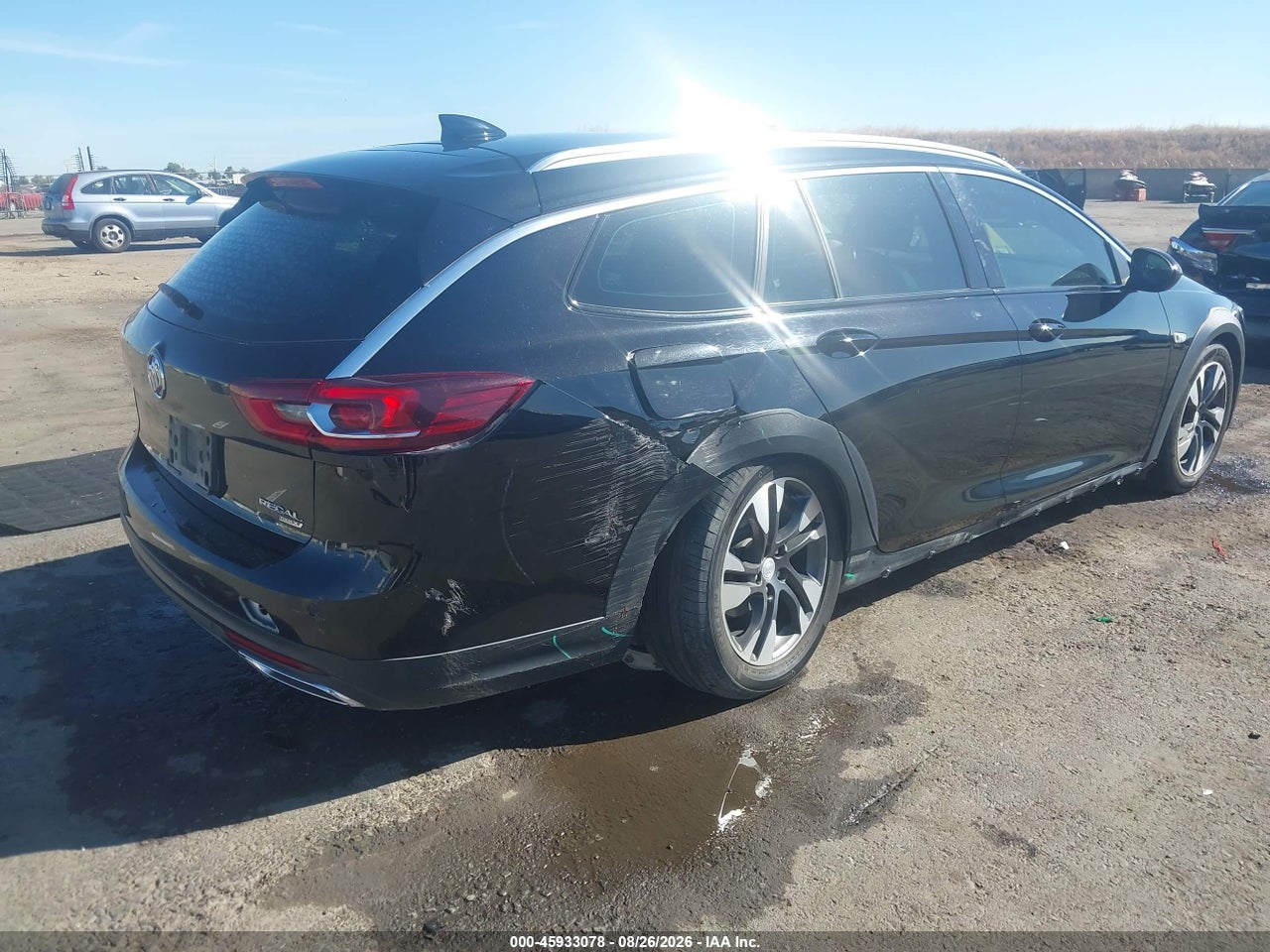 2018 BUICK REGAL TOURX ESSENCE · 4/11
