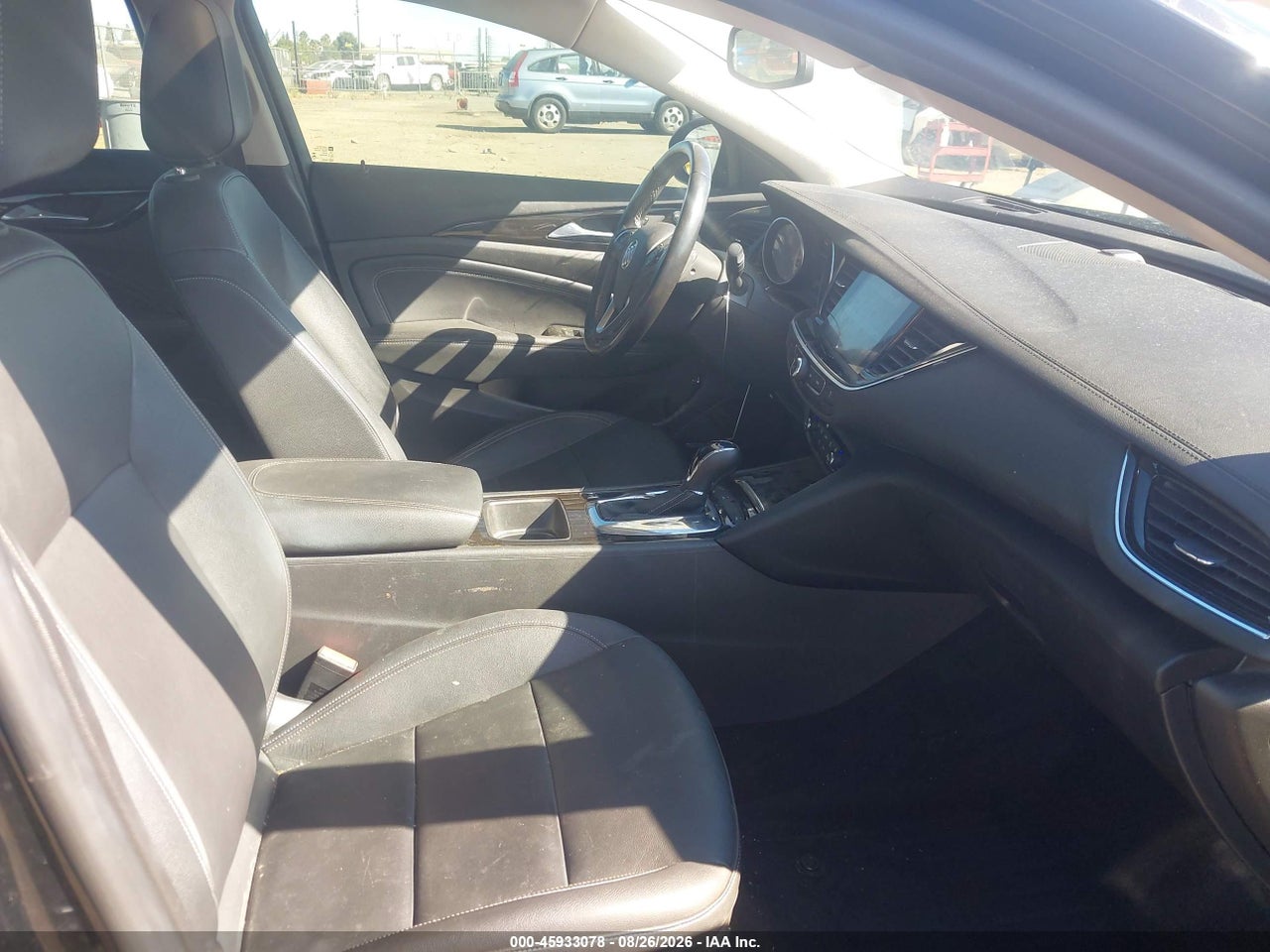 2018 BUICK REGAL TOURX ESSENCE · 5/11