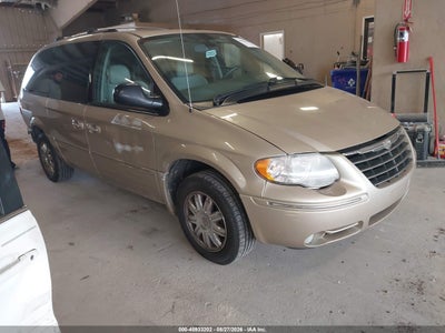 2C4GP64L85R****** · 2005 CHRYSLER TOWN &amp; COUNTRY LIMITED