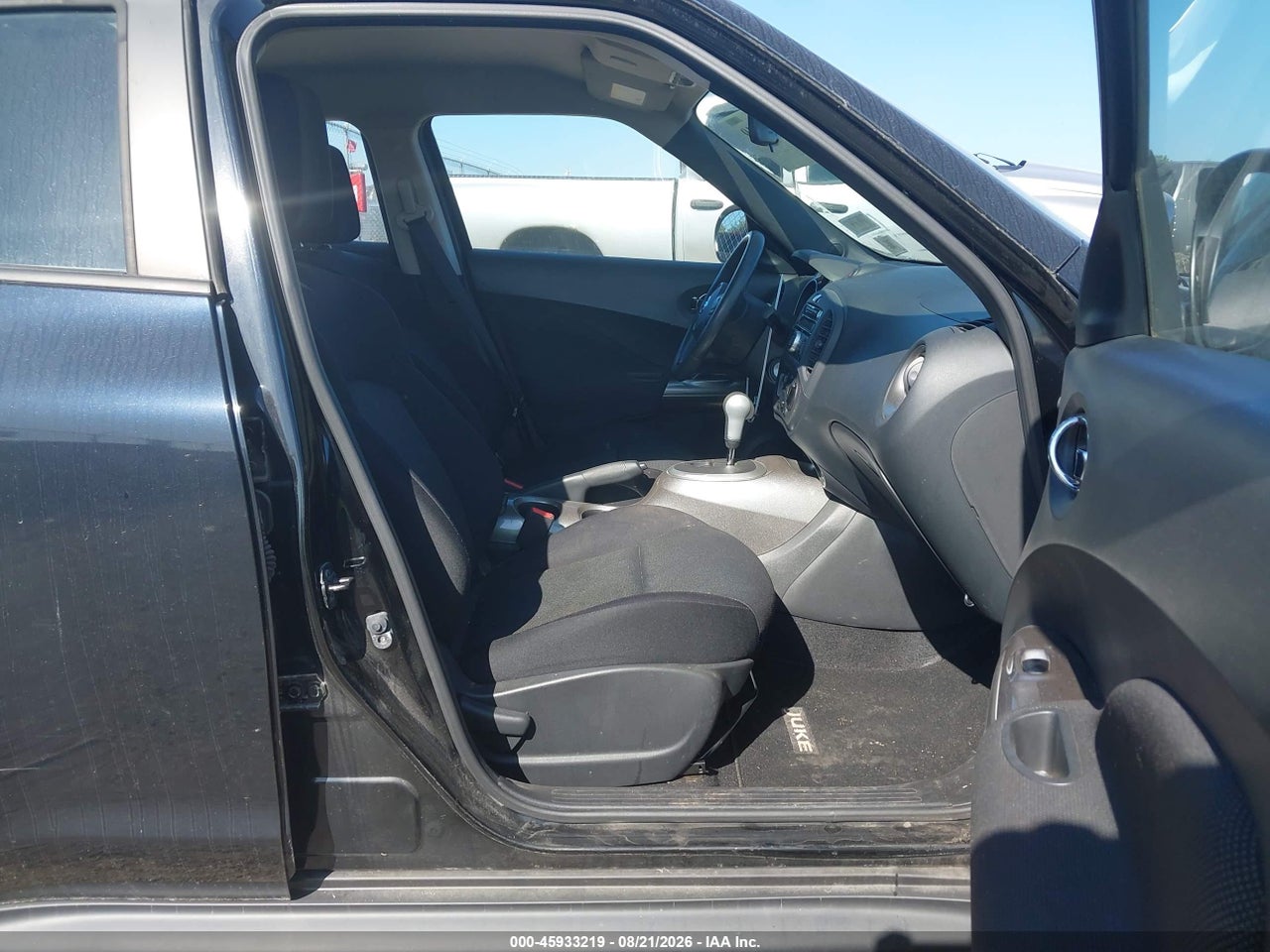 2013 NISSAN JUKE S · 5/11