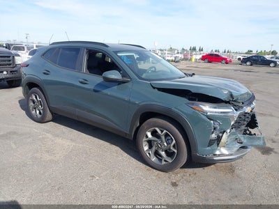 2025 CHEVROLET TRAX FWD LT