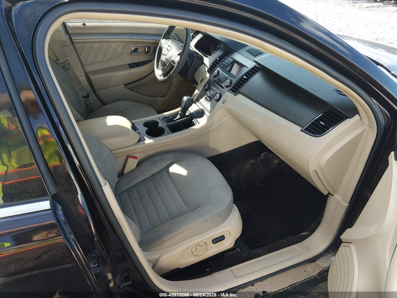 2014 FORD TAURUS SE · 5/11