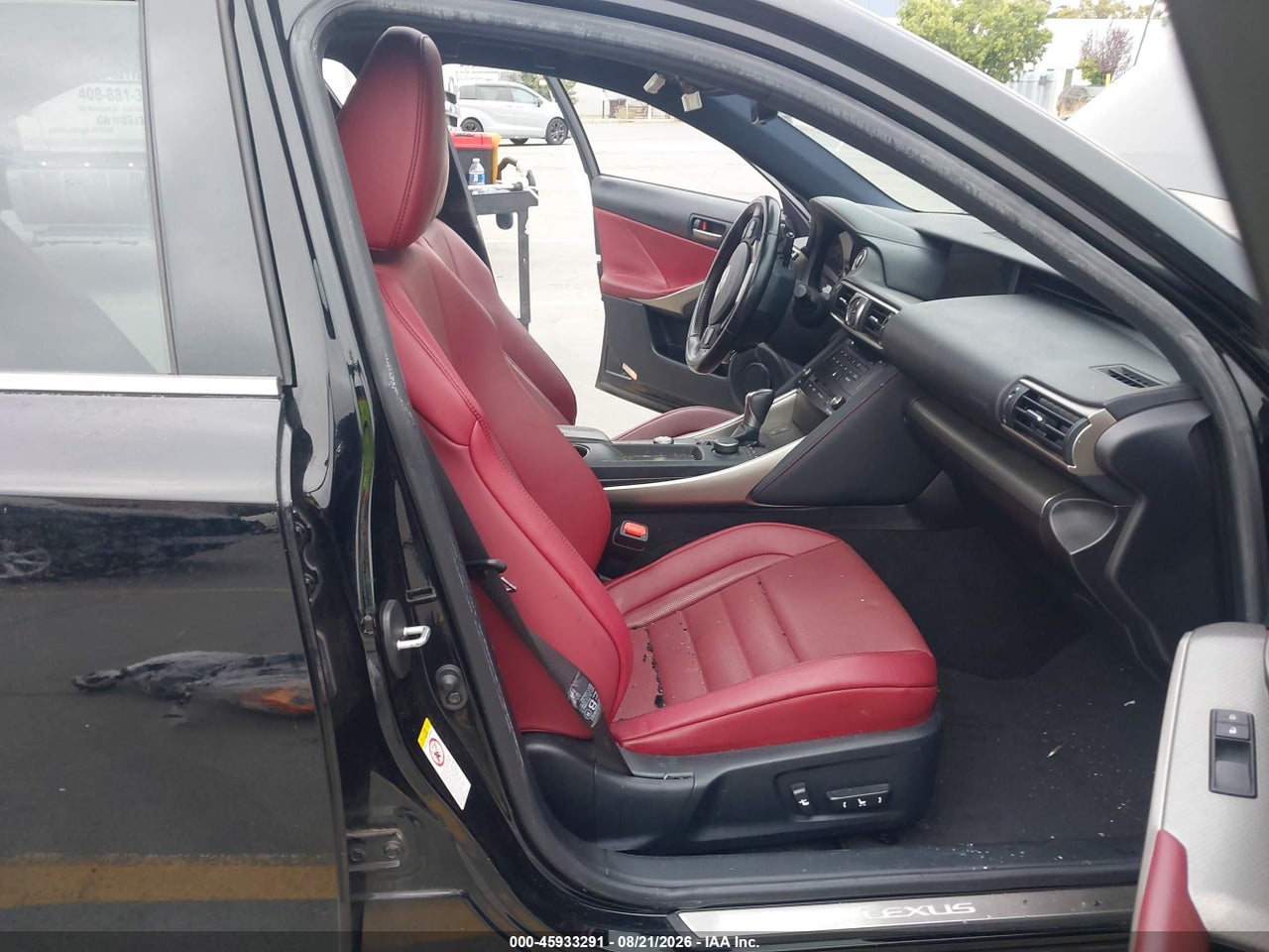 2018 LEXUS IS 300 · 5/10