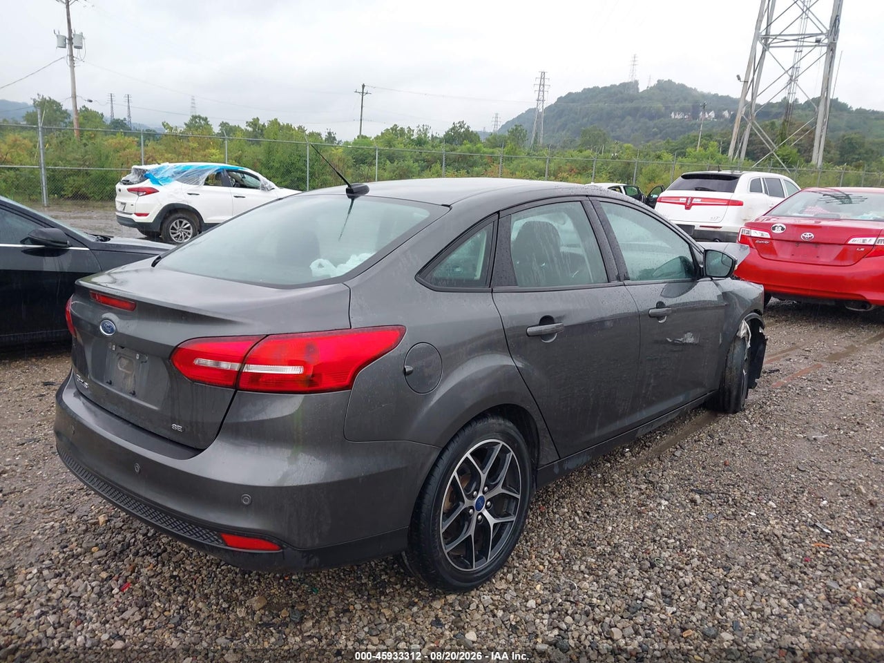 2017 FORD FOCUS SEL · 4/11
