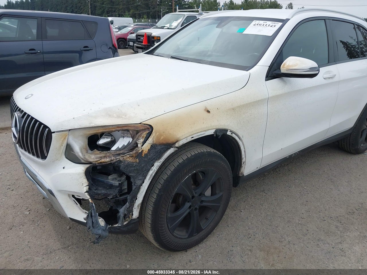 2016 MERCEDES-BENZ GLC 300 · 6/11