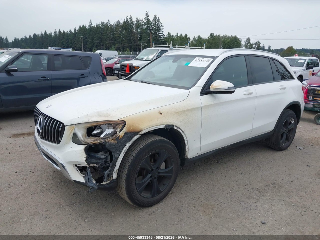 2016 MERCEDES-BENZ GLC 300 · 2/11