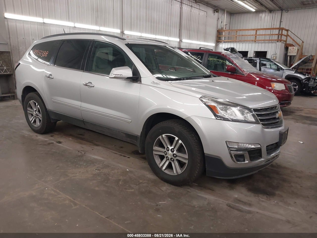1GNKRHKD5GJ****** · 2016 CHEVROLET TRAVERSE 2LT